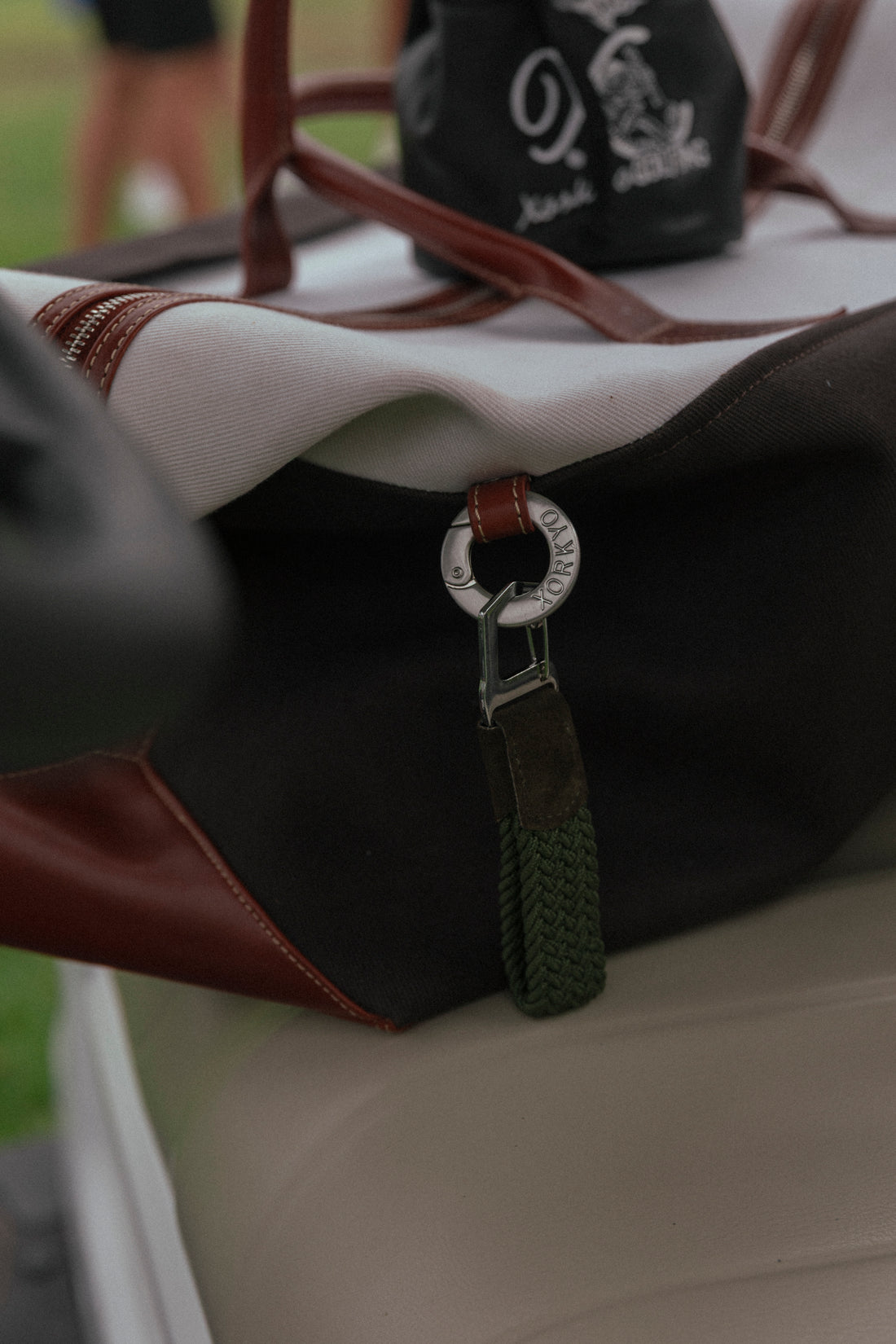 Carya braided keyring green grass